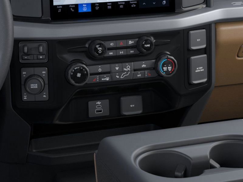 New 2026 Ford F250 XLT w/ XLT Premium Package AWD/4WD image 15
