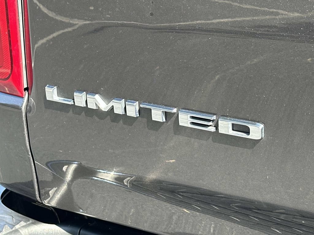 Used 2019 RAM 1500 Limited AWD/4WD image 11