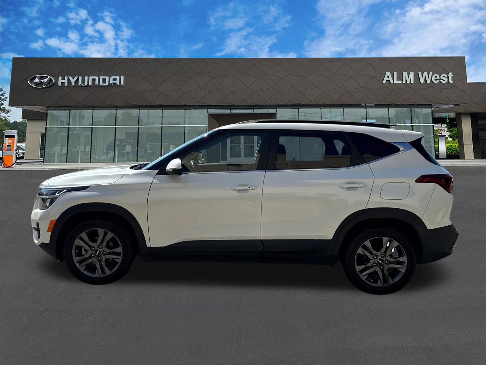 Used 2023 Kia Seltos S FWD image 8
