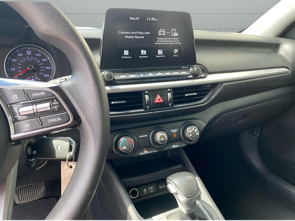 Used 2020 Kia Forte LXS FWD image 9