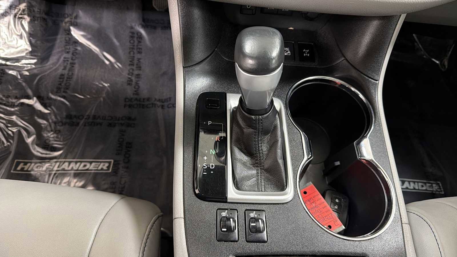 Used 2017 Toyota Highlander XLE image 22