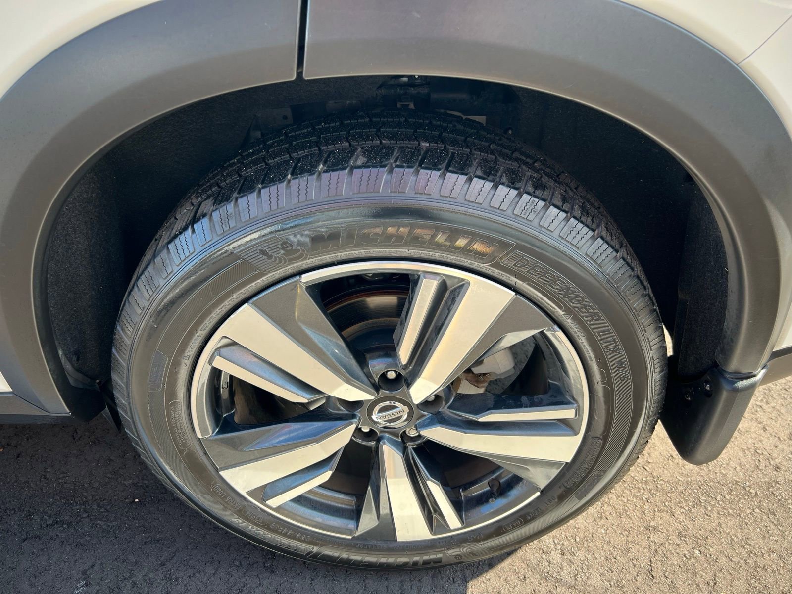 Used 2021 Nissan Rogue Platinum image 15