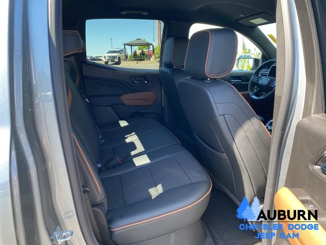 Used 2025 GMC Canyon AT4 AWD/4WD image 18