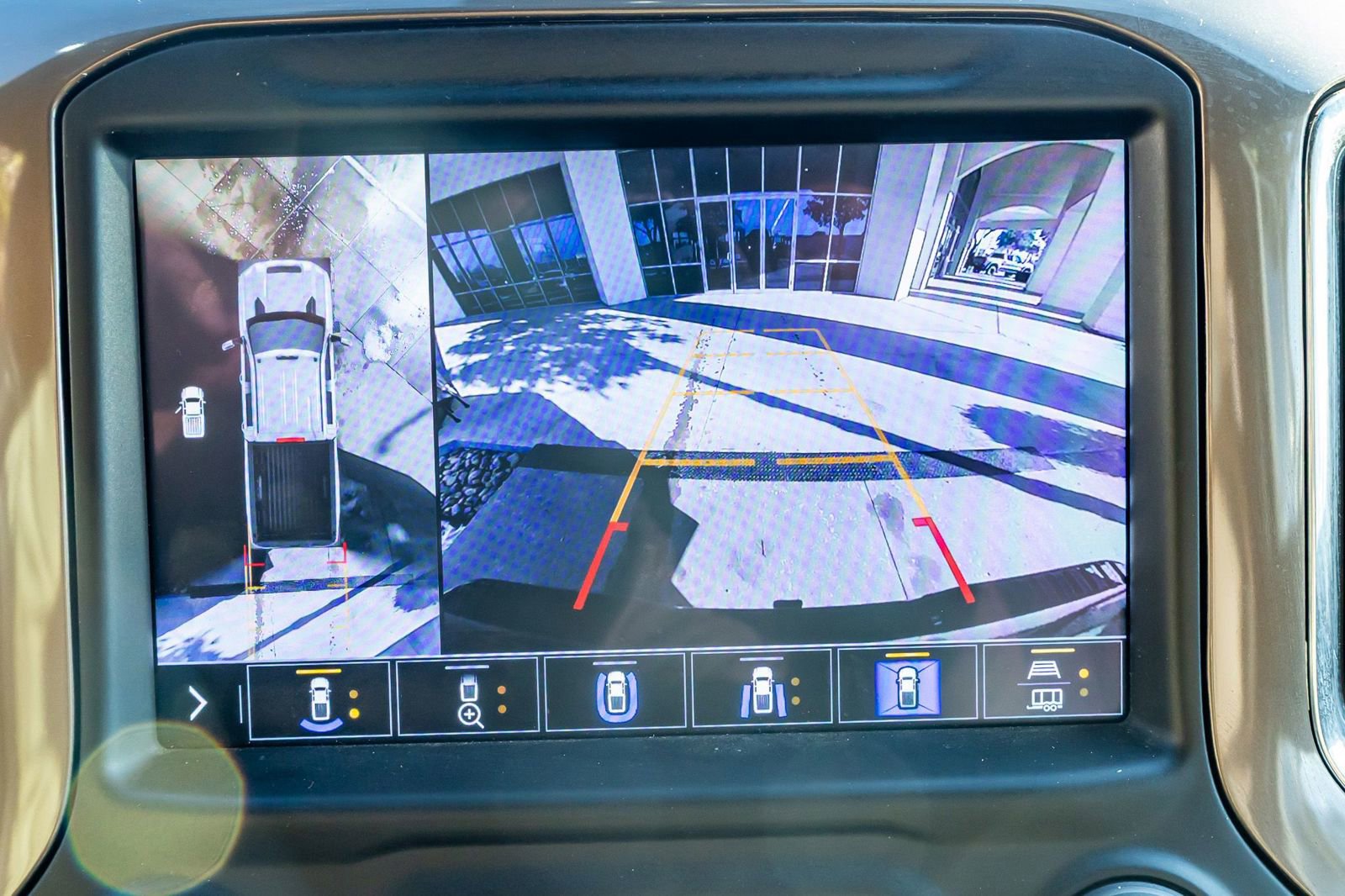 Used 2023 Chevrolet Silverado 3500 High Country w/ Z71 Off-Road Package image 24