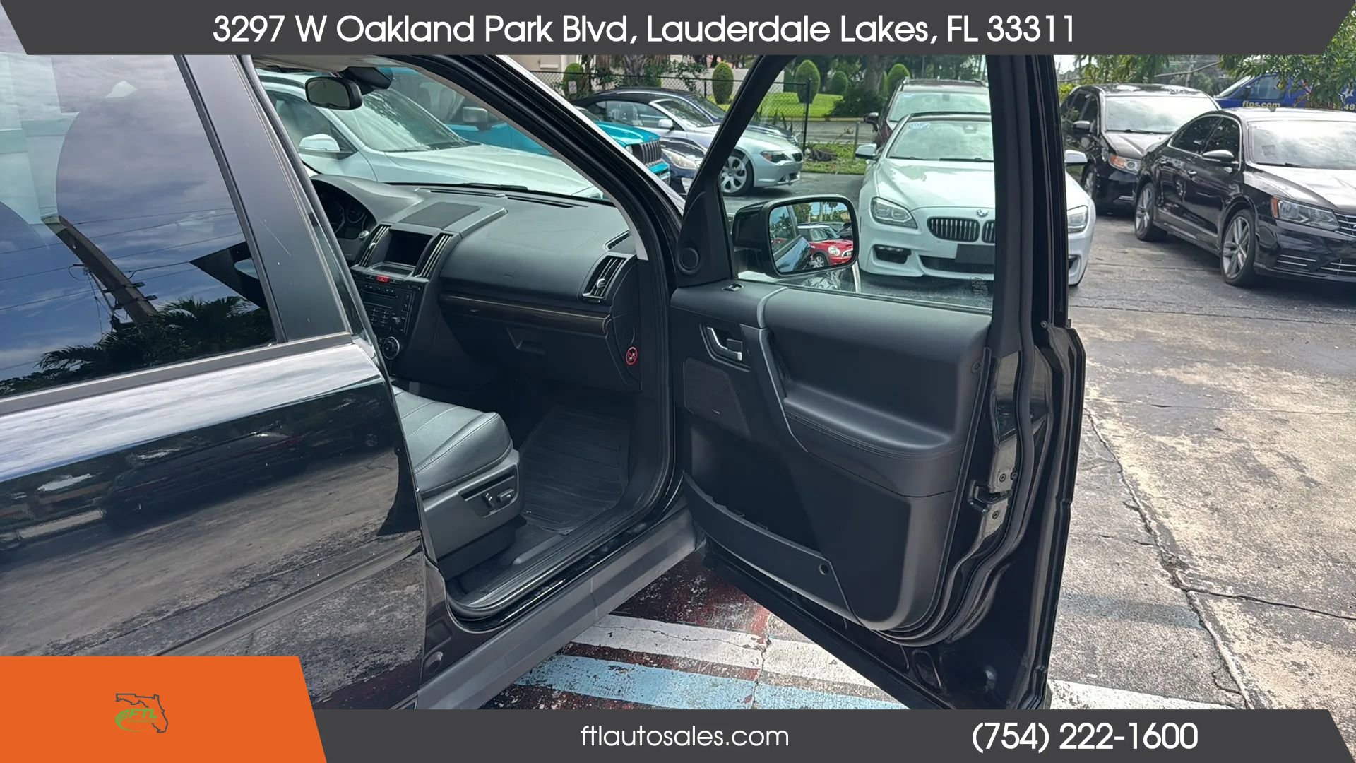 Used 2011 Land Rover LR2 HSE AWD/4WD image 44