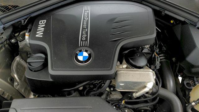 Used 2018 BMW 320i Sedan w/ Convenience Package RWD image 40