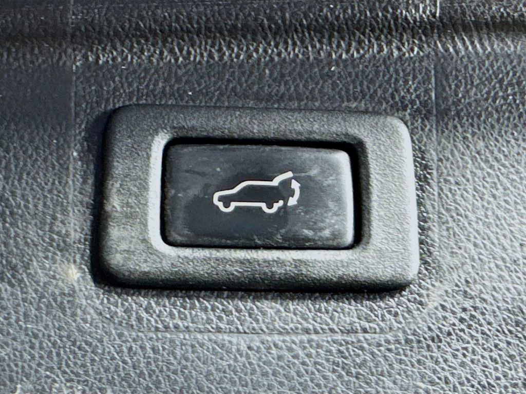 Used 2019 Subaru Outback 3.6R Limited image 32