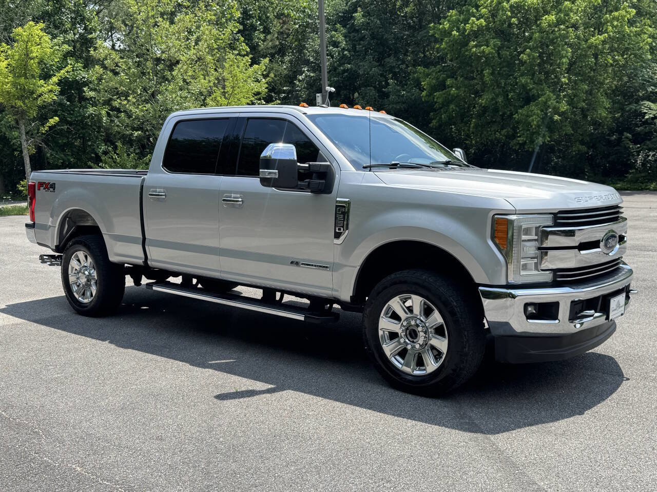 Used 2017 Ford F250 Lariat w/ Lariat Ultimate Package image 4