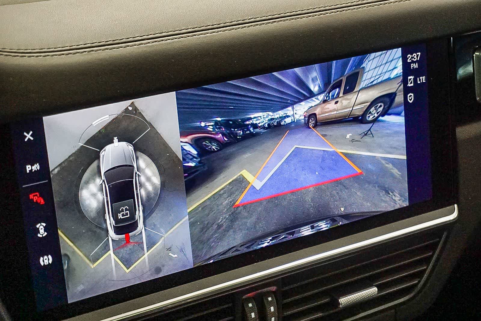 Certified 2022 Porsche Cayenne Turbo AWD/4WD image 24