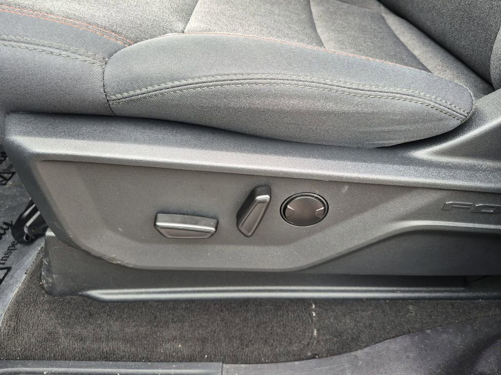 Used 2025 Ford Expedition Active AWD/4WD image 12