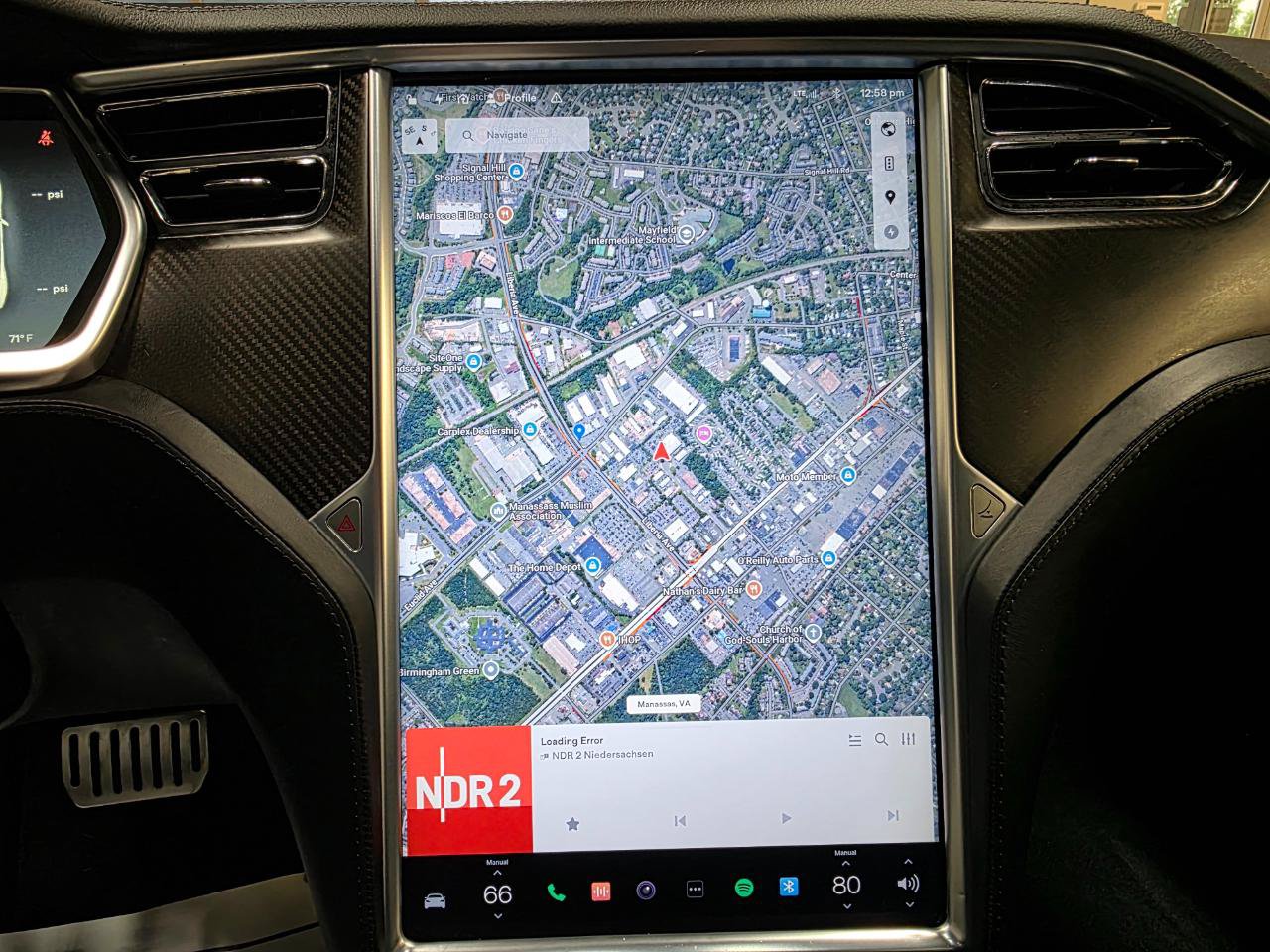 Used 2012 Tesla Model S Signature Performance RWD image 33