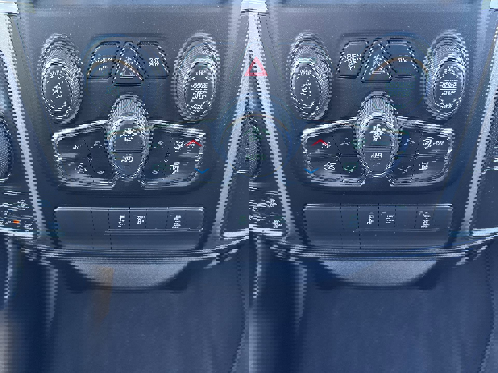 Used 2019 RAM 1500 Classic Warlock w/ Electronics Group image 18