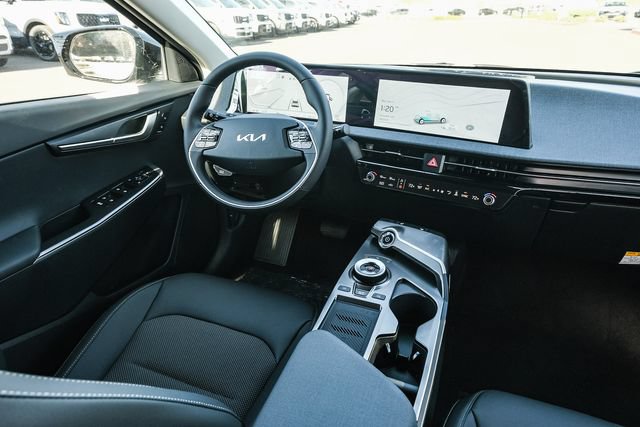 New 2024 Kia EV6 Light RWD image 18