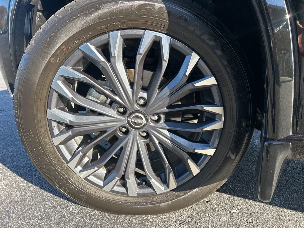 Used 2024 Nissan Rogue Platinum w/ Platinum Premium Package image 19