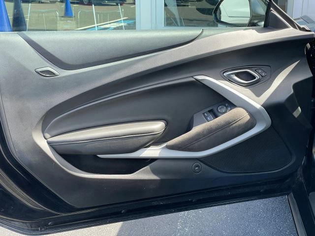 Used 2020 Chevrolet Camaro SS image 18