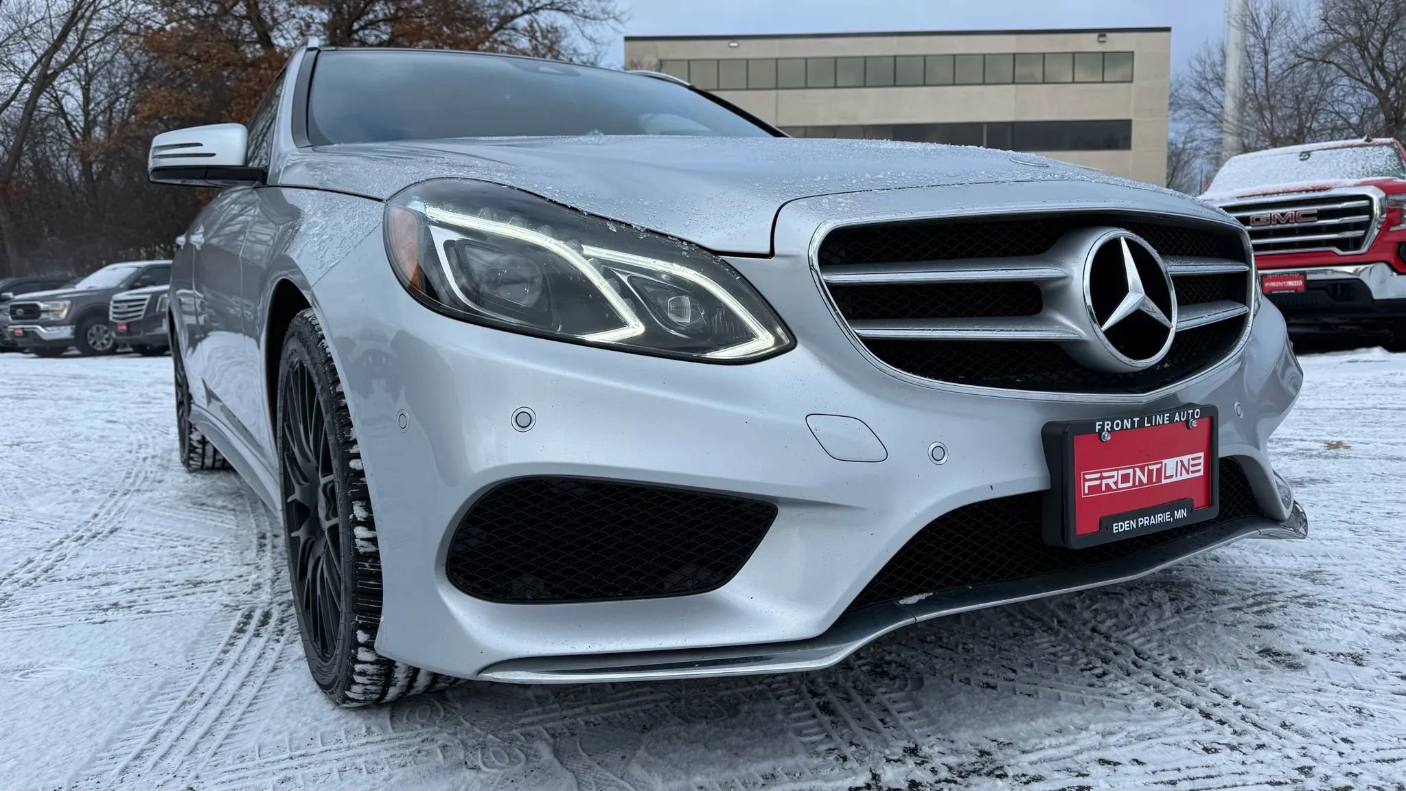 Used 2016 Mercedes-Benz E 350 4MATIC Wagon w/ Premium Package image 13