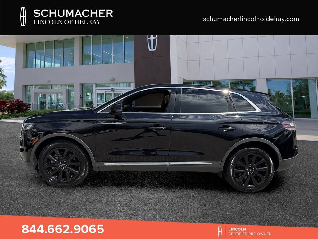 Used 2023 Lincoln Nautilus Reserve w/ Monochromatic Package AWD/4WD image 4