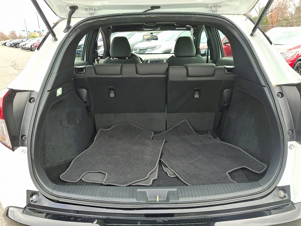 Used 2020 Honda HR-V Sport image 29