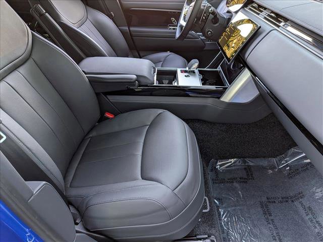Certified 2025 Land Rover Range Rover Long Wheelbase SE image 23