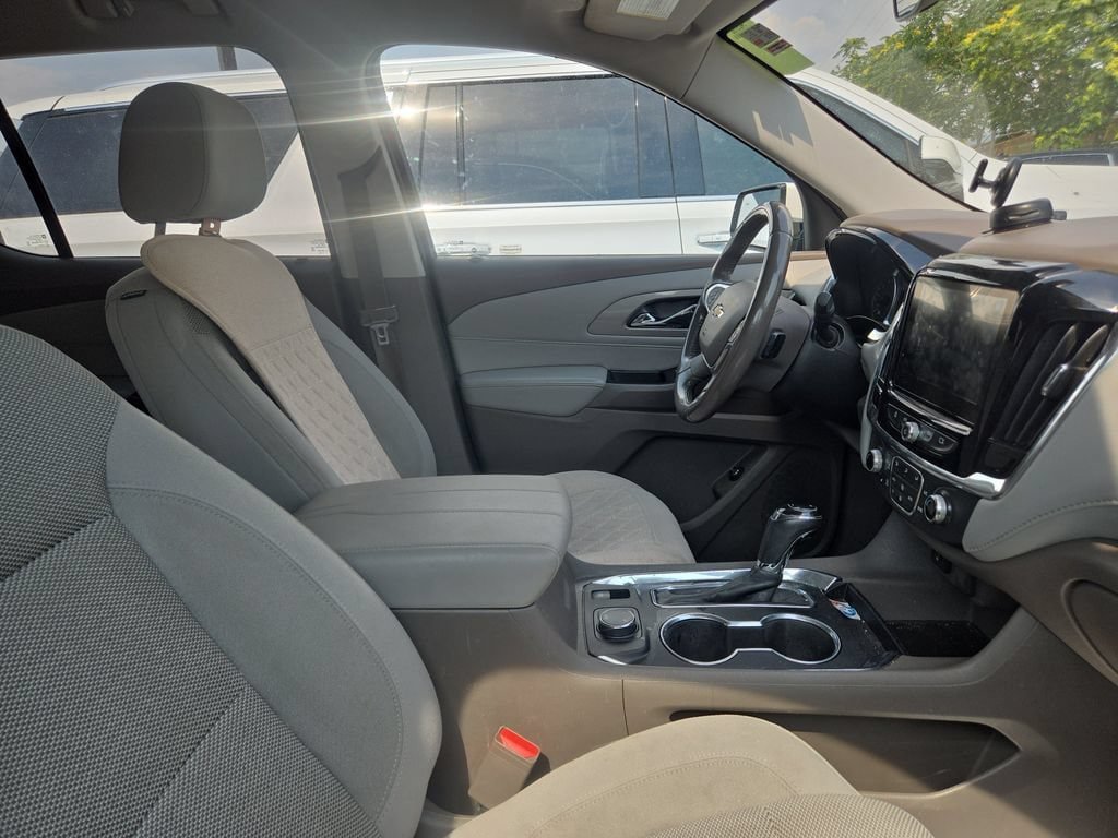 Used 2020 Chevrolet Traverse LT AWD/4WD image 9