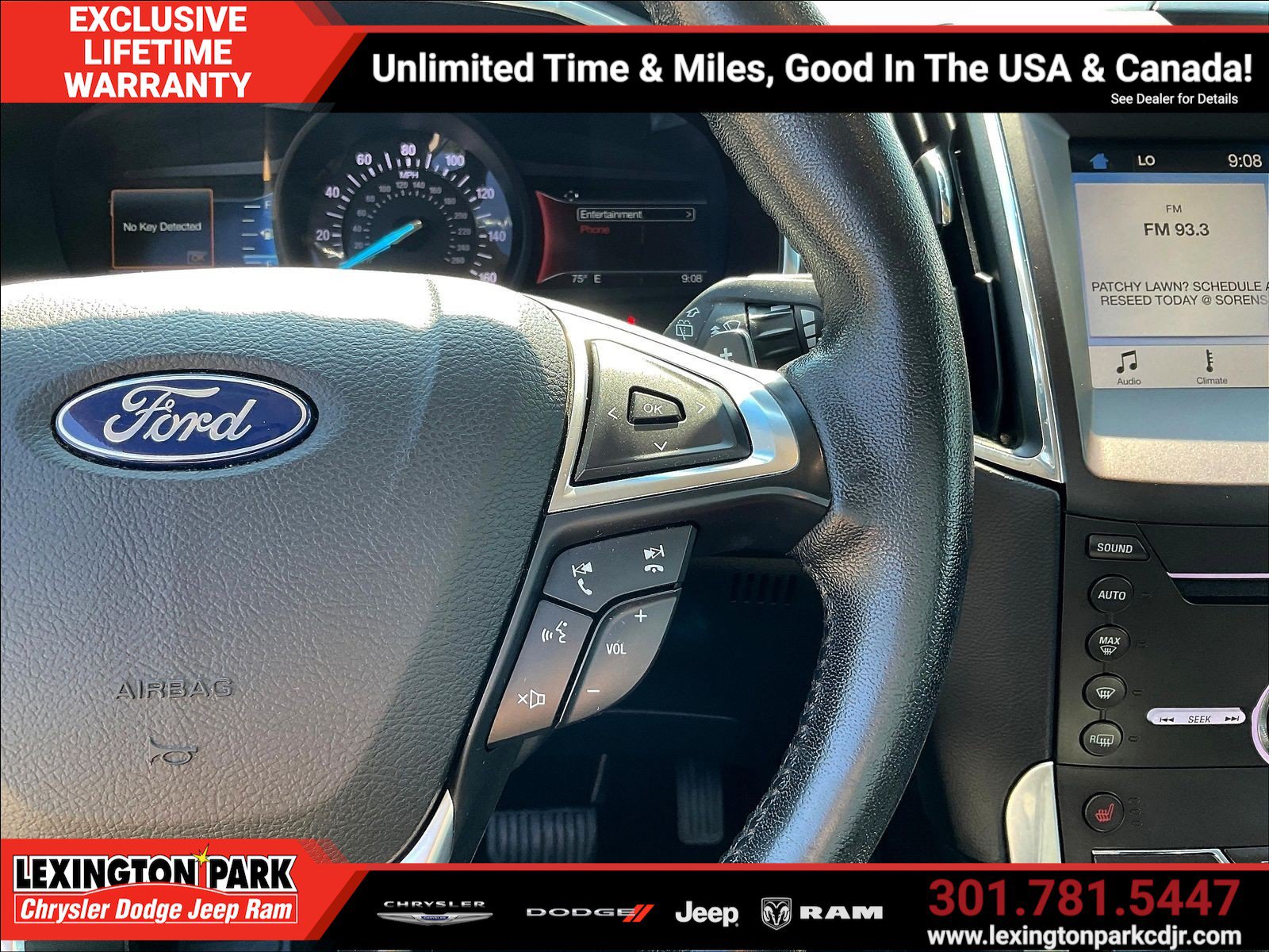 Used 2019 Ford Edge Titanium AWD/4WD image 12