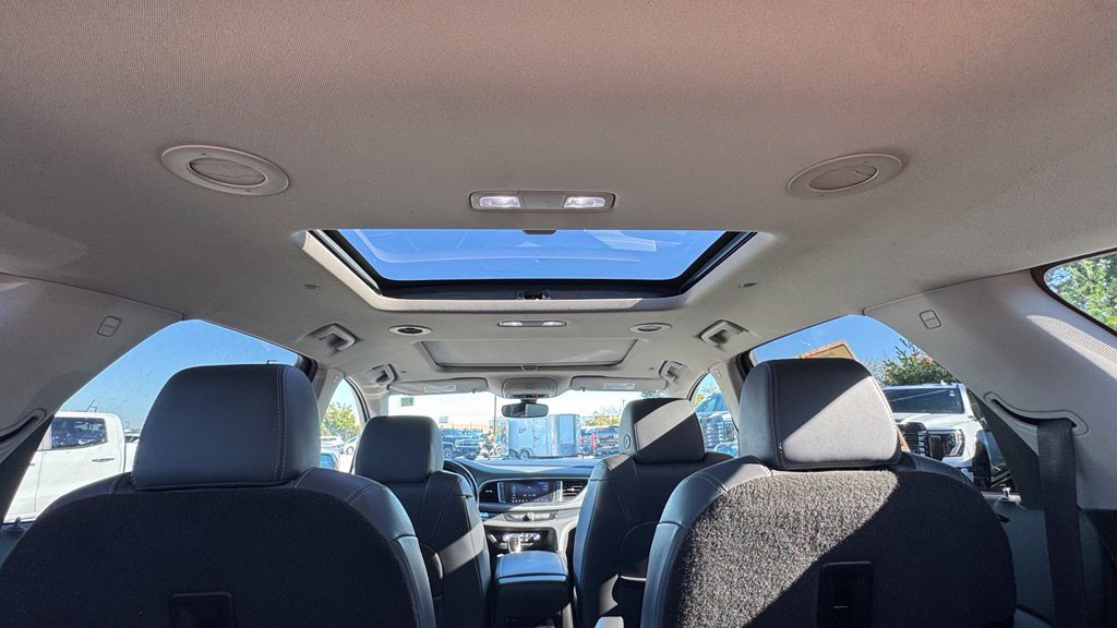 Used 2020 Buick Enclave Essence FWD image 5