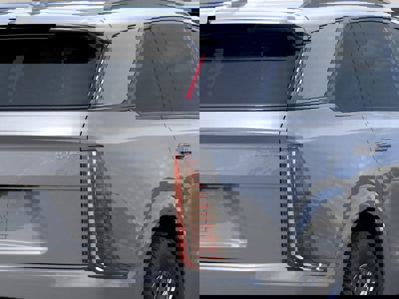 New 2026 Cadillac Escalade IQ Sport 1 w/ LPO, Floor Liner Package AWD/4WD image 40