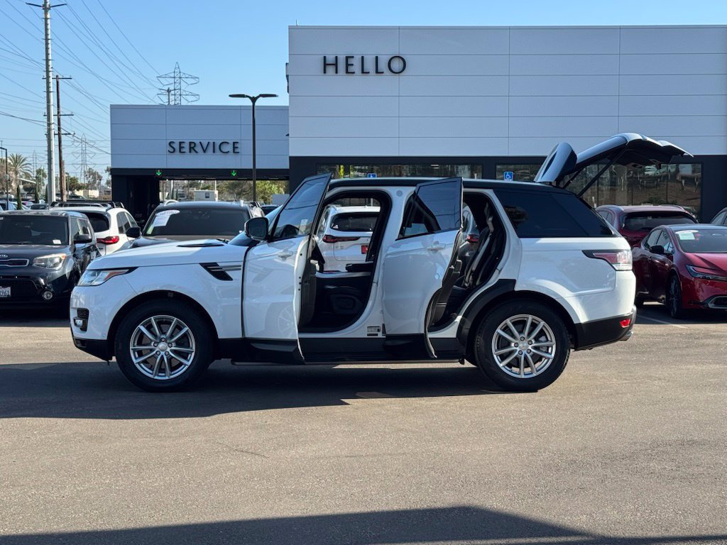 Used 2015 Land Rover Range Rover Sport SE AWD/4WD image 26