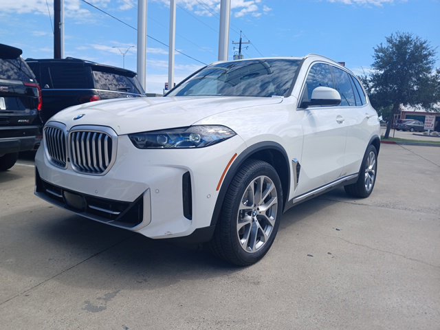 New 2026 BMW X5 xDrive40i w/ Off-Road Package AWD/4WD image 3