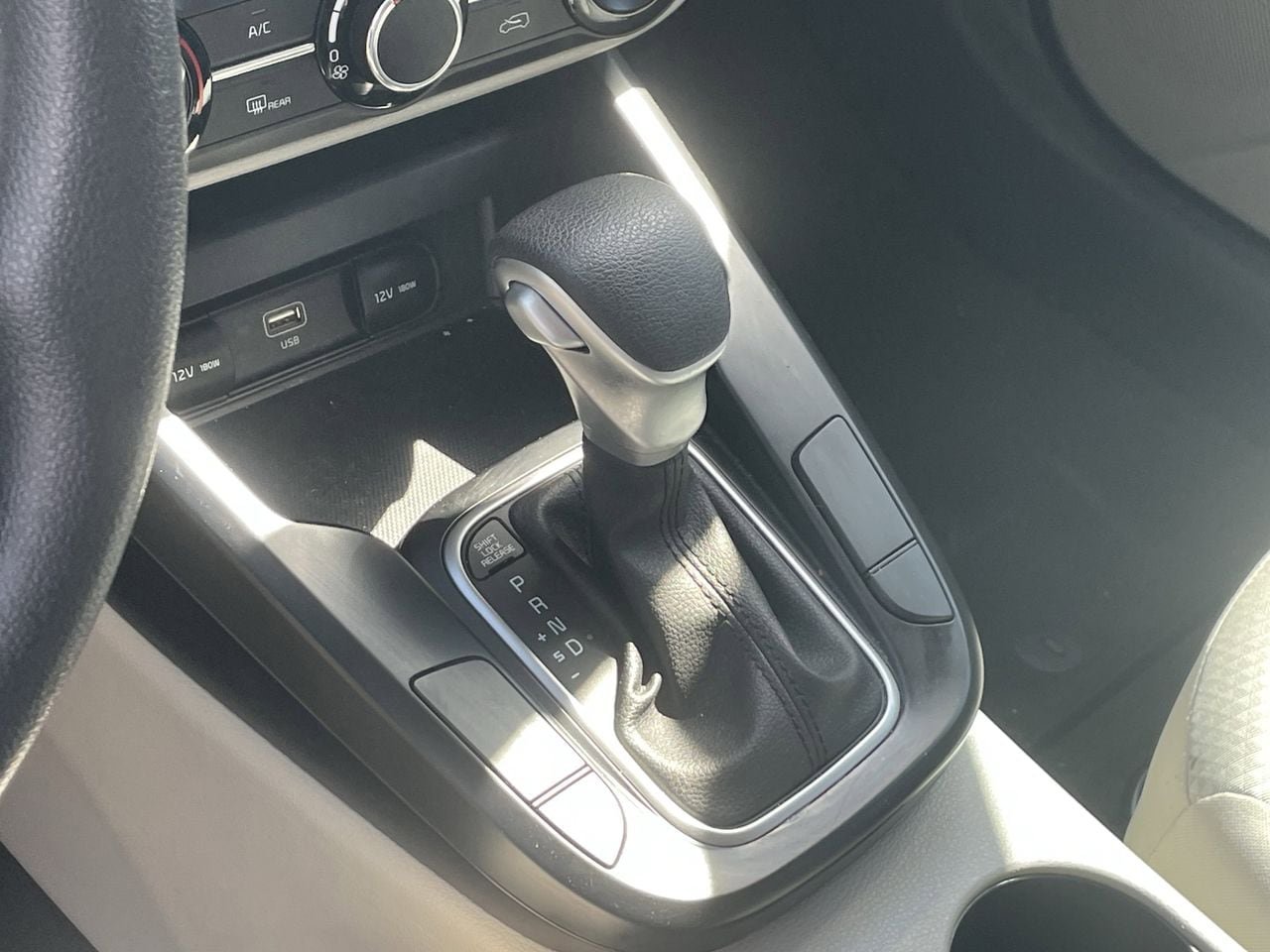 Used 2024 Kia Soul LX FWD image 11