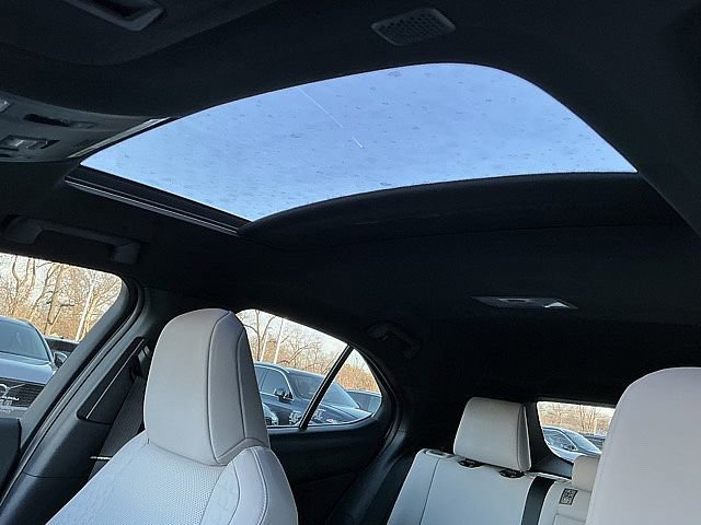 Used 2021 Lexus UX 250h UX 250h image 18