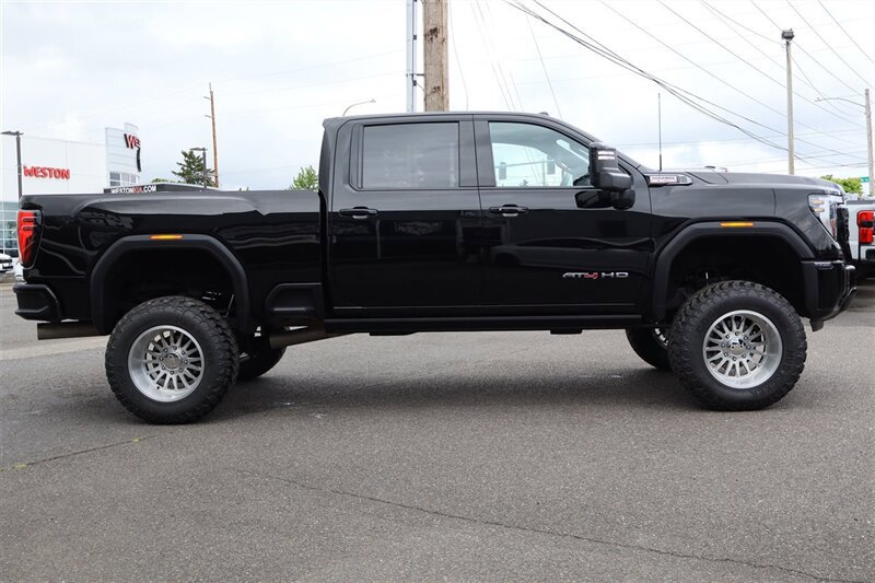 Used 2025 GMC Sierra 3500 AT4 w/ AT4 Premium Plus Package AWD/4WD image 7