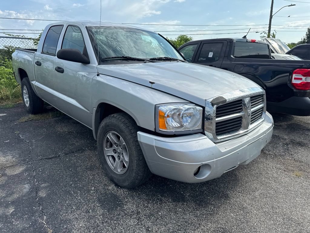 Used 2007 Dodge Dakota SLT