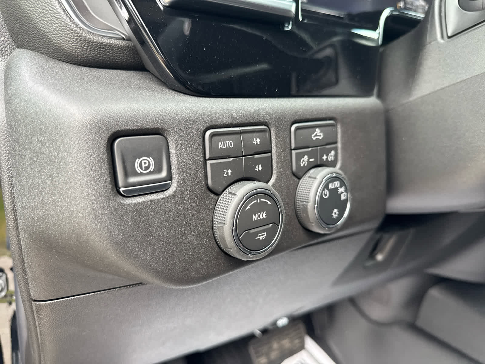 New 2026 Chevrolet Silverado 1500 LT image 18