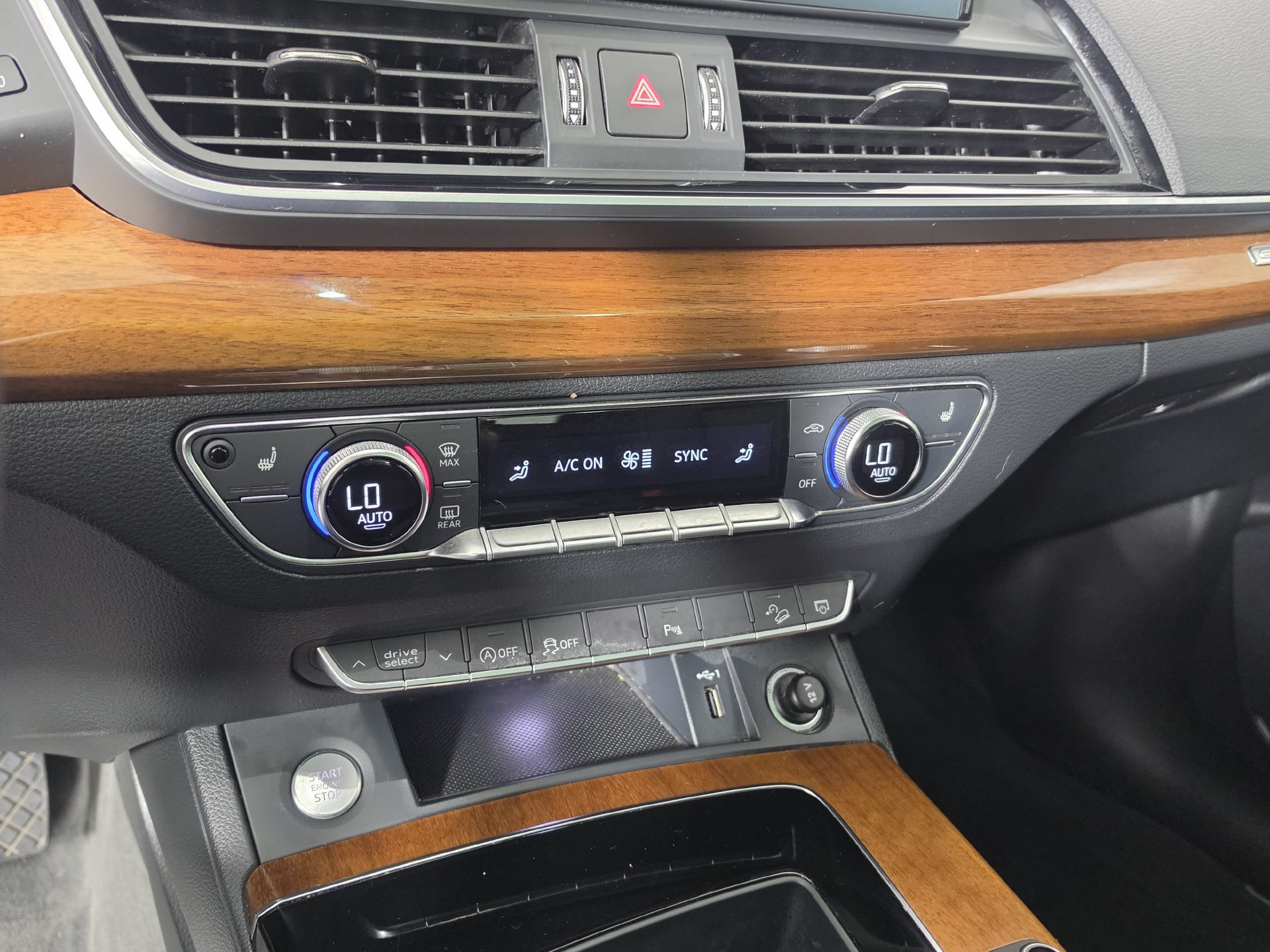 Certified 2023 Audi Q5 2.0T Premium w/ Convenience Package AWD/4WD image 18