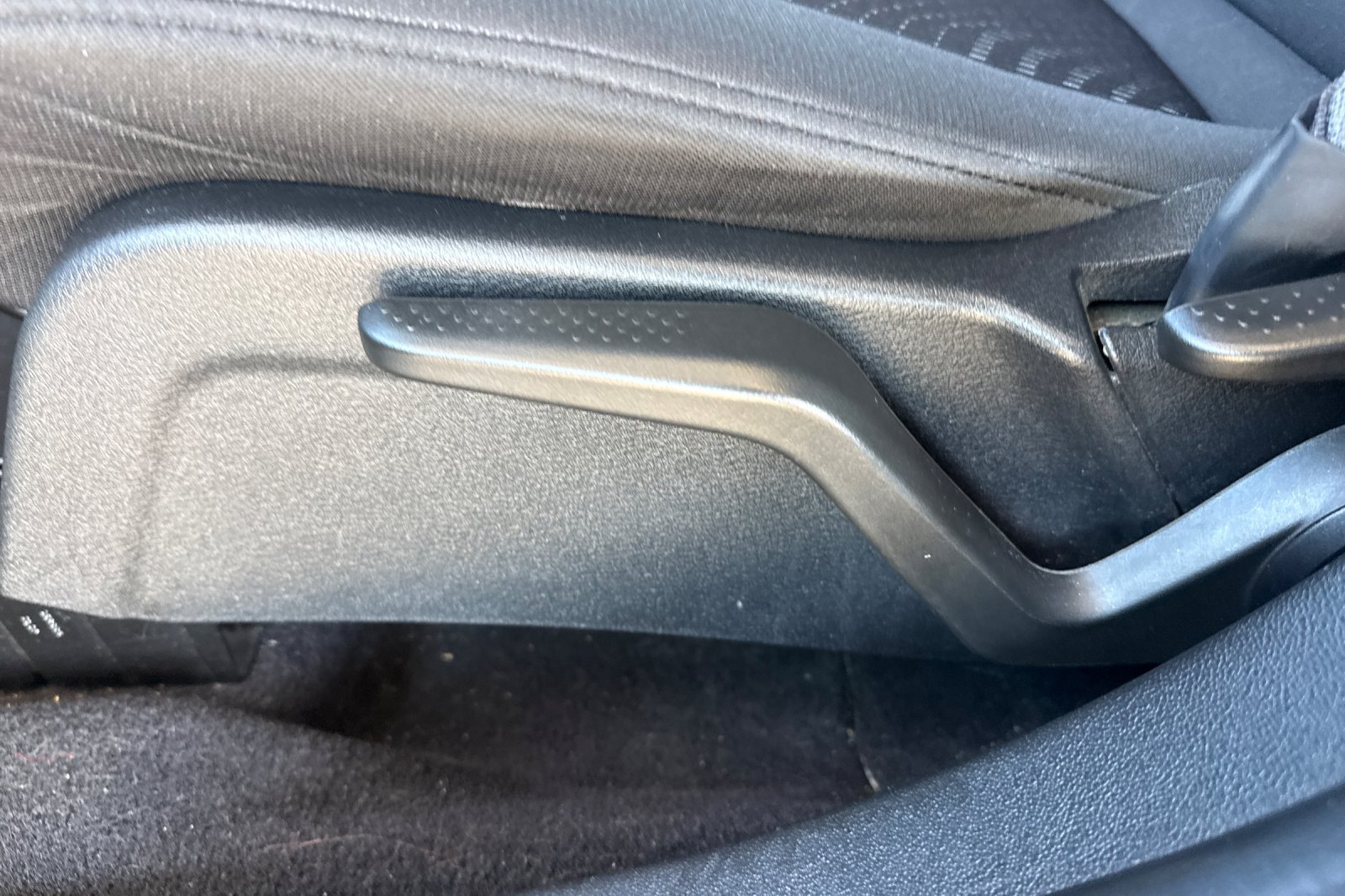 Used 2018 Dodge Journey SE w/ Connectivity Group FWD image 19