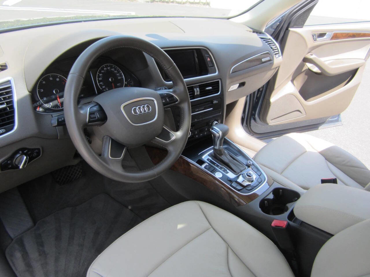 Used 2015 Audi Q5 2.0T Premium Plus w/ Technology Package image 27