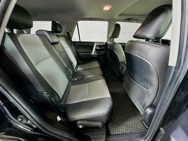 Used 2018 Toyota 4Runner SR5 Premium image 25