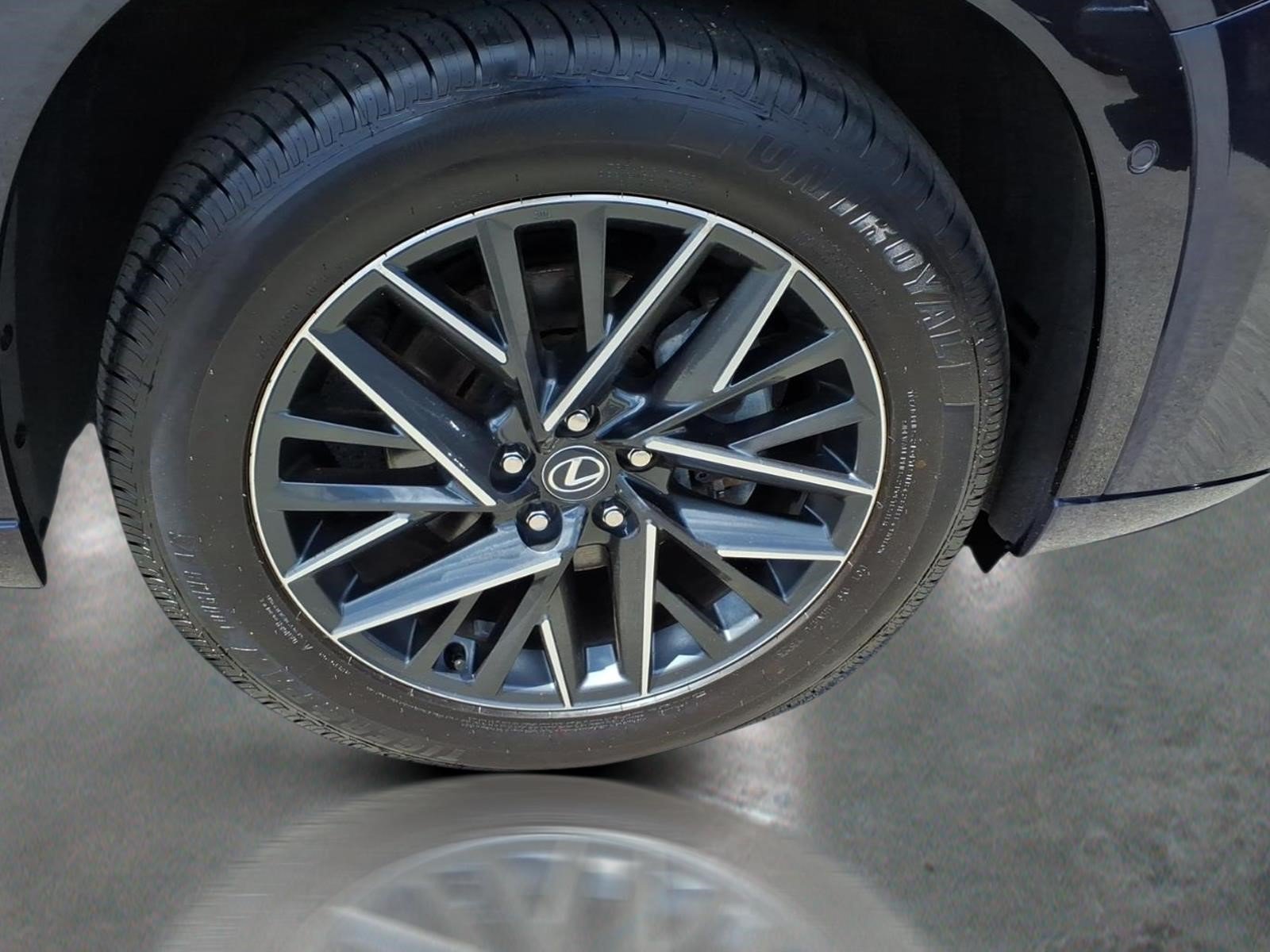Used 2024 Lexus TX 350 AWD w/ Captains Chair Package image 10