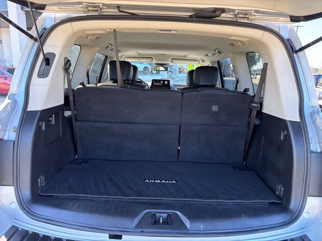 Used 2024 Nissan Armada SL w/ Captain's Chairs Package RWD image 14