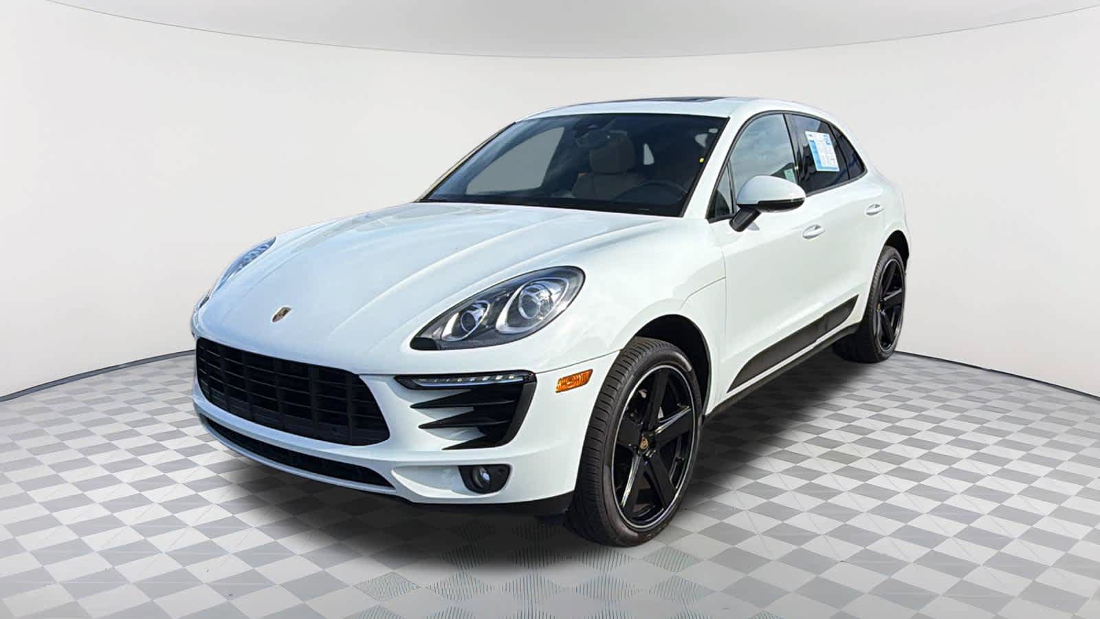 Used 2017 Porsche Macan AWD/4WD image 1