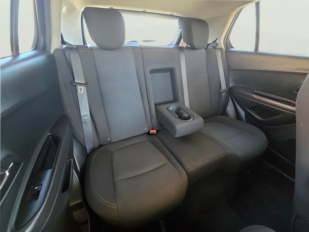 Used 2020 Chevrolet Trax LS image 12