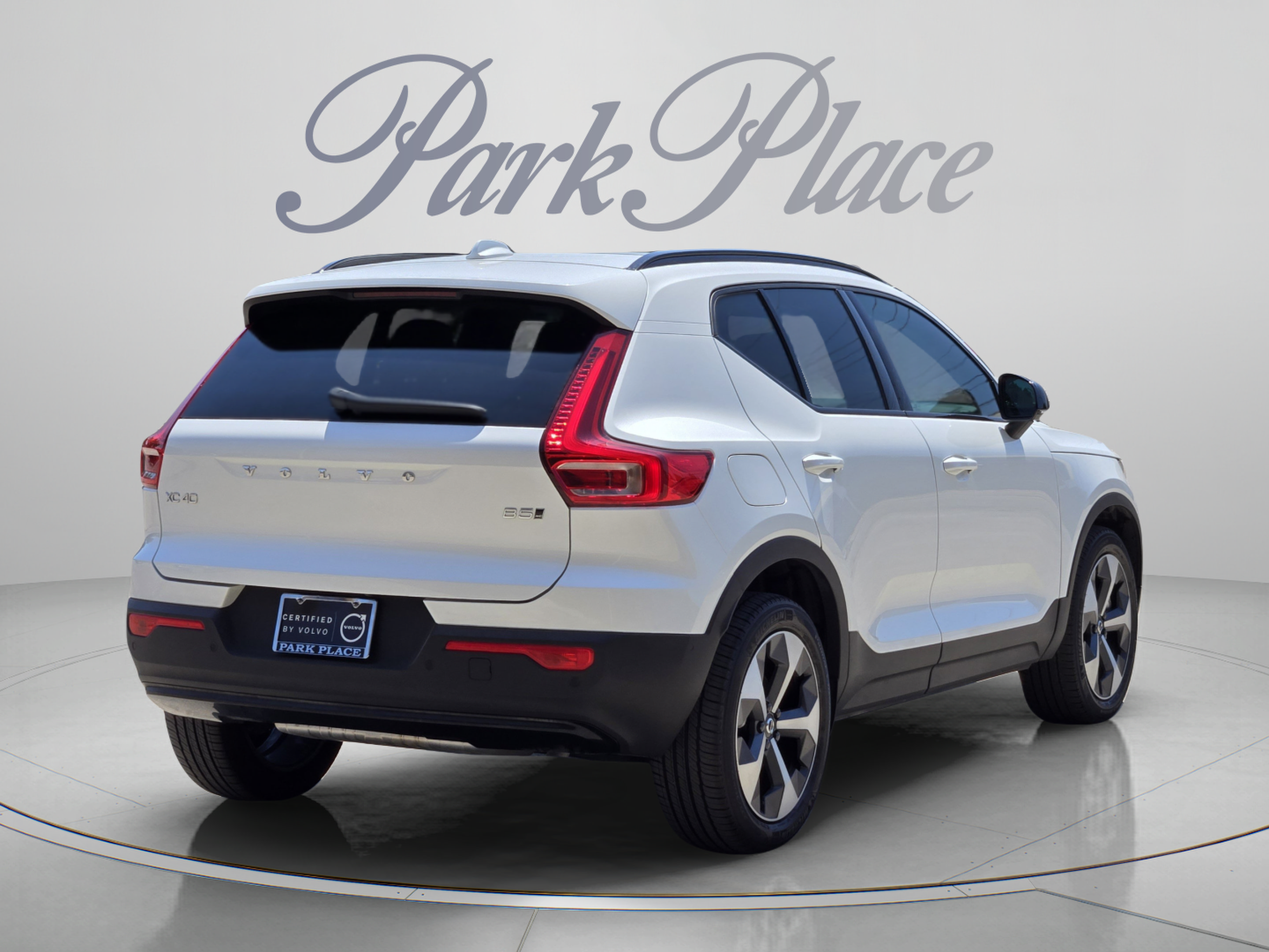 Certified 2026 Volvo XC40 B5 Plus w/ Protection Package Premier AWD/4WD image 6