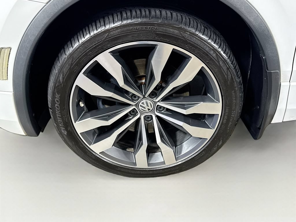 Used 2020 Volkswagen Tiguan SEL Premium R-Line AWD/4WD image 43