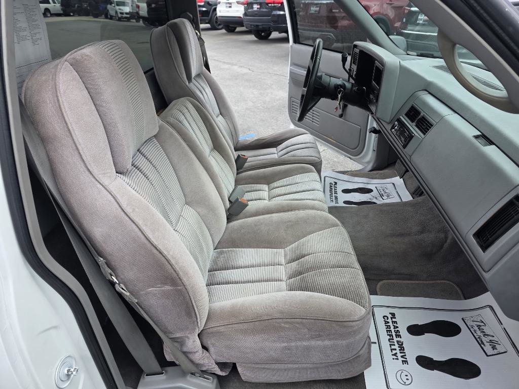 Used 1988 GMC Sierra 1500 2WD Regular Cab image 17