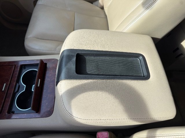 Used 2010 Chevrolet Suburban LTZ image 30