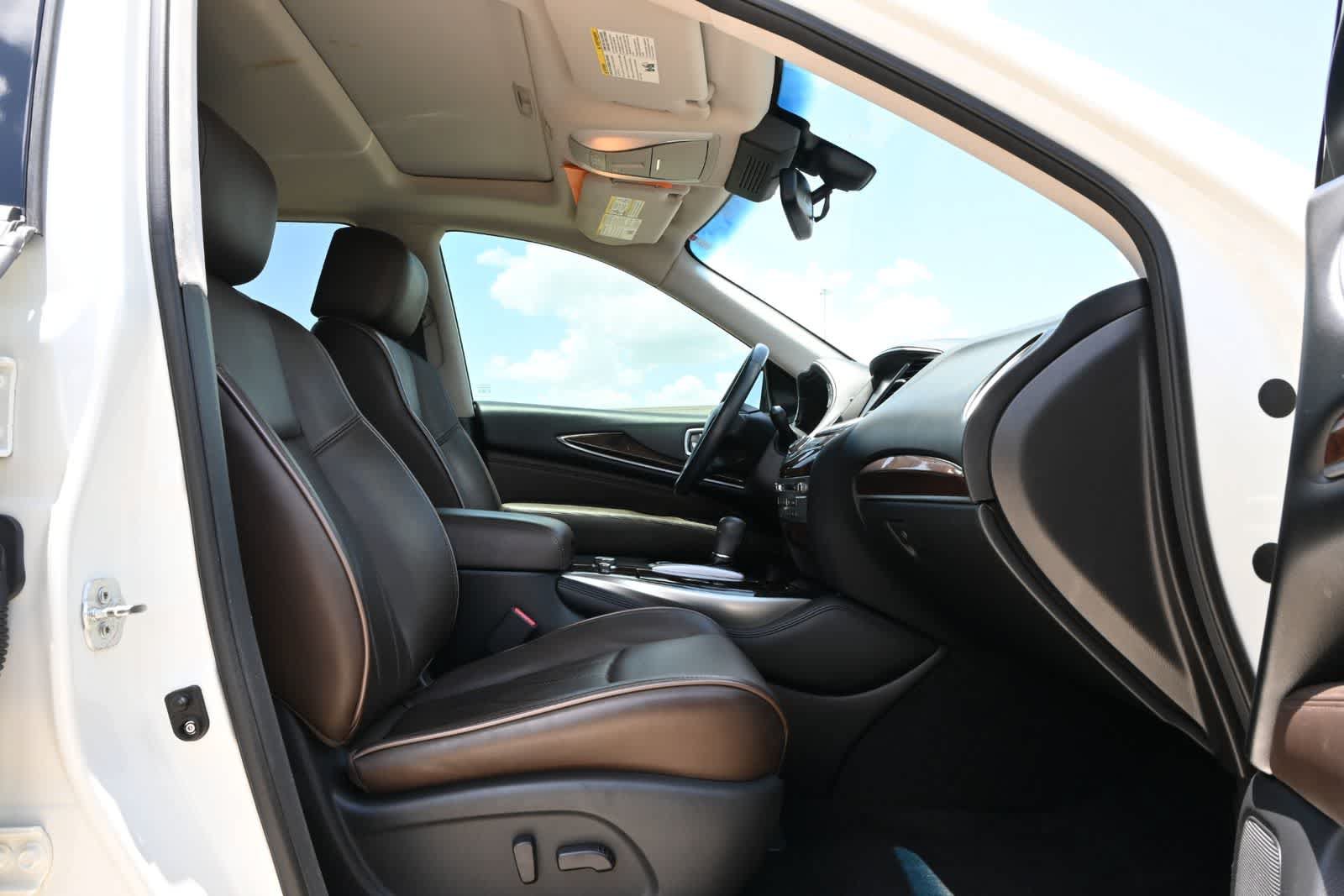 Used 2015 INFINITI QX60 FWD w/ Deluxe Touring Package image 24
