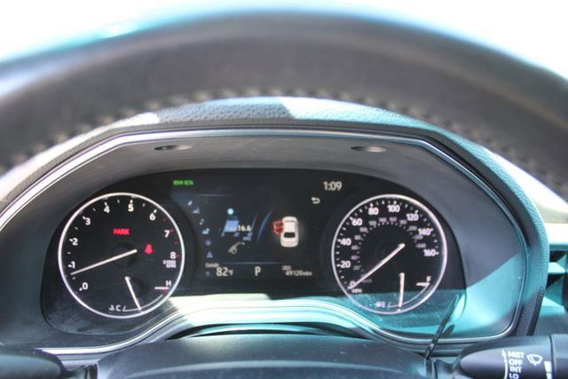 Used 2021 Toyota Avalon Touring w/ Advanced Safety Package image 20