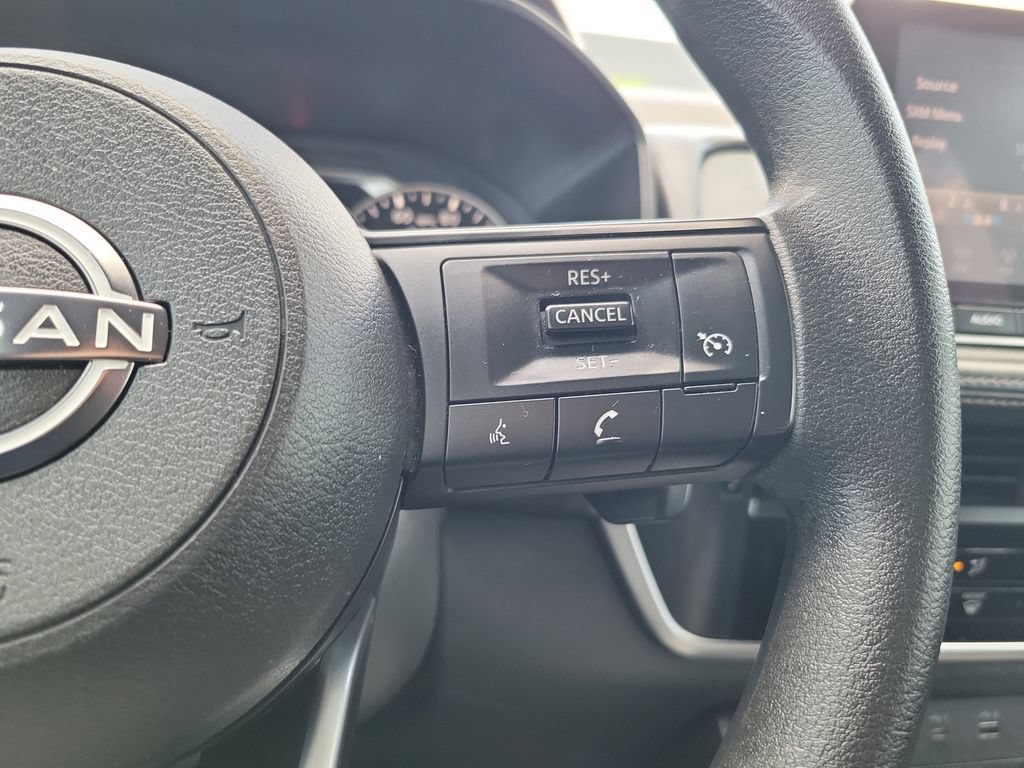 Used 2023 Nissan Rogue S FWD image 20