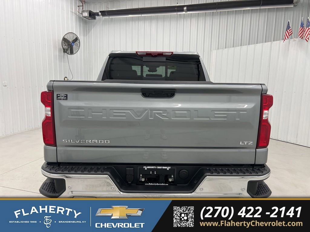 New 2026 Chevrolet Silverado 1500 LTZ w/ LTZ Premium Package AWD/4WD image 4